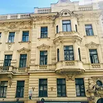 Wenceslas Square / Main Station - New Studio*****