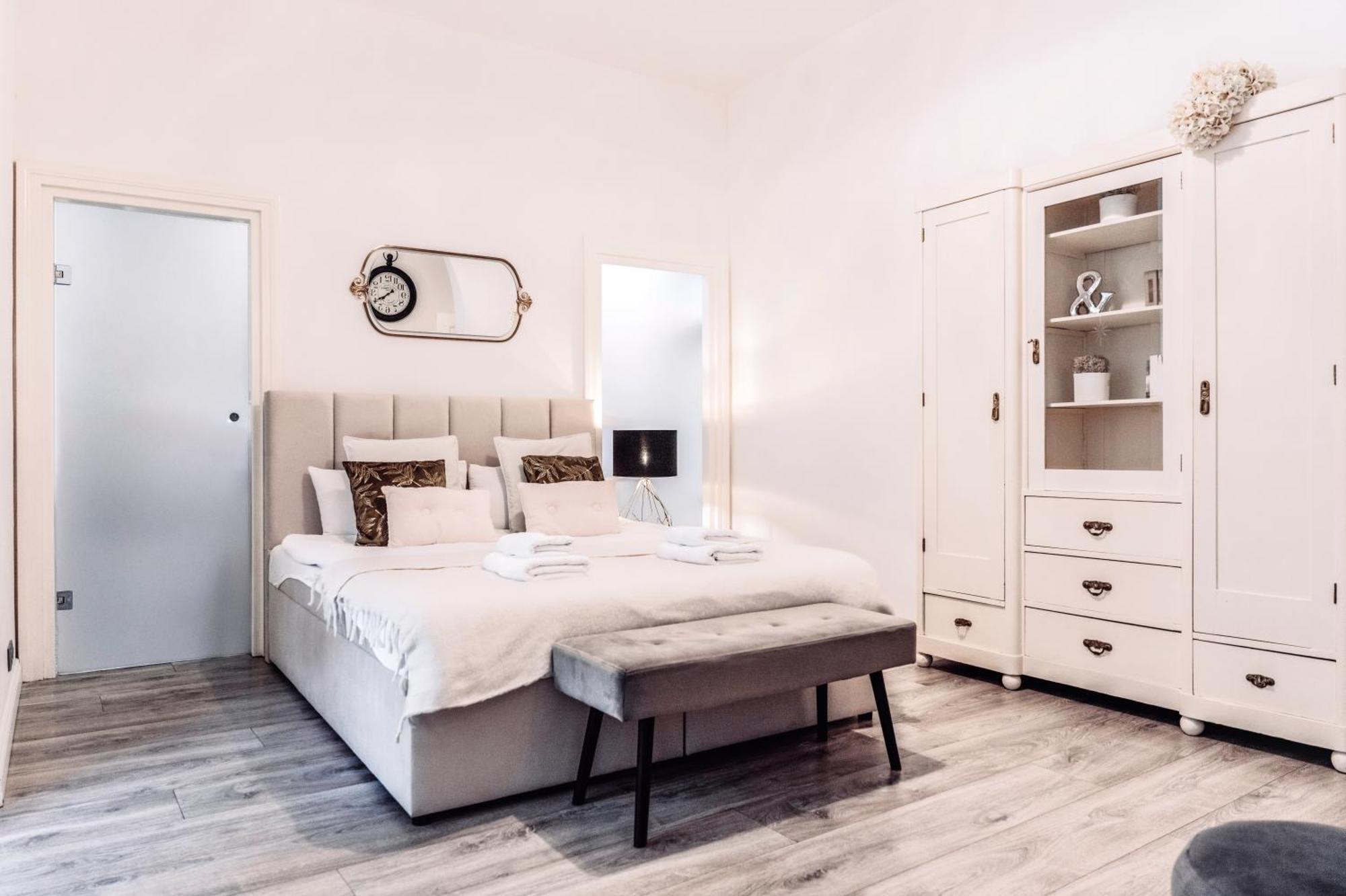 Apartament Wenceslas Square / Main Station - New Studio*****